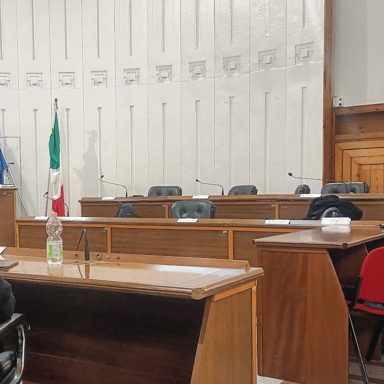 “Dilettanti a palazzo”. L’opposizione critica l’atteggiamento della maggioranza