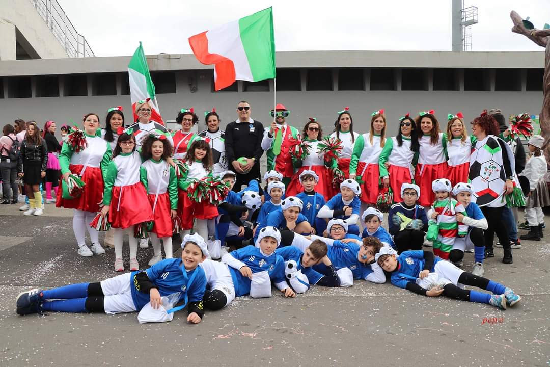 Archiviata tra gli applausi e i sorrisi l’edizione 2024 del Carnevale Casaranese